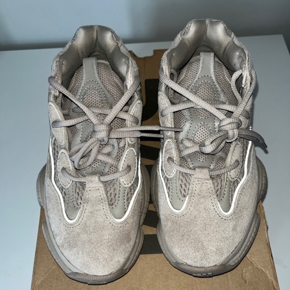 YEEZY 500 - Taupe size 5 US Mens - Picture 3 of 5